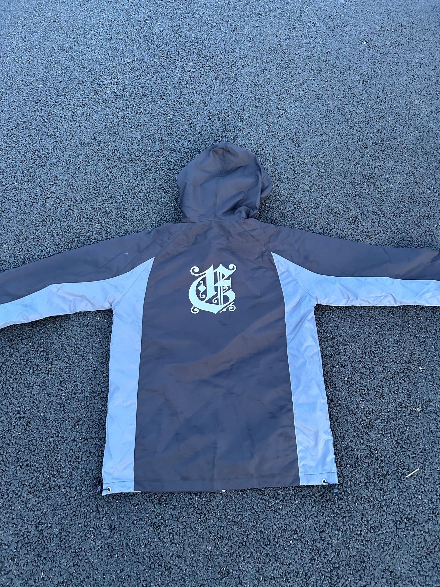 elevate hearts windbreaker